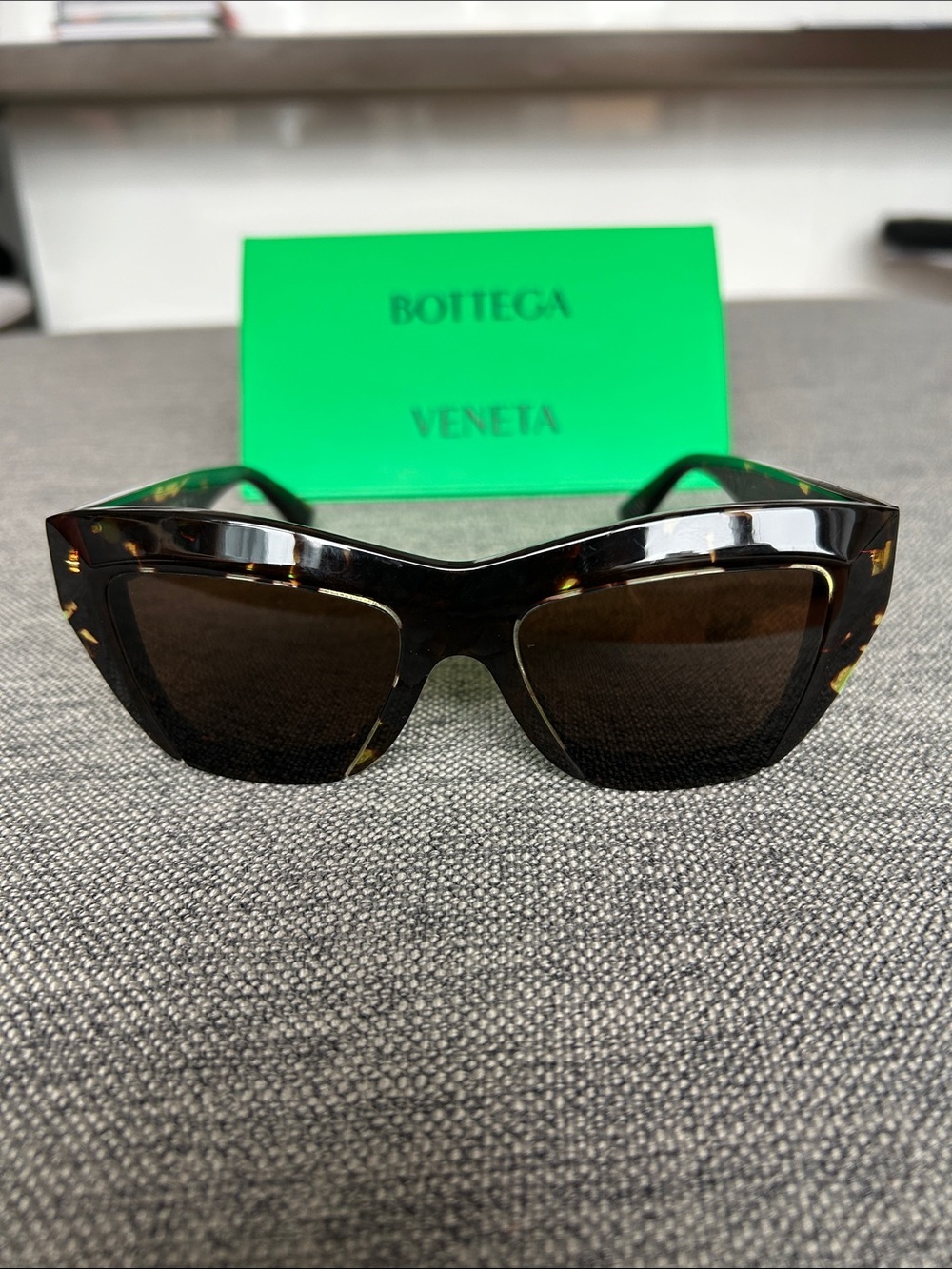 Bottega Veneta Tortoiseshell Cat-Eye Sunglasses
